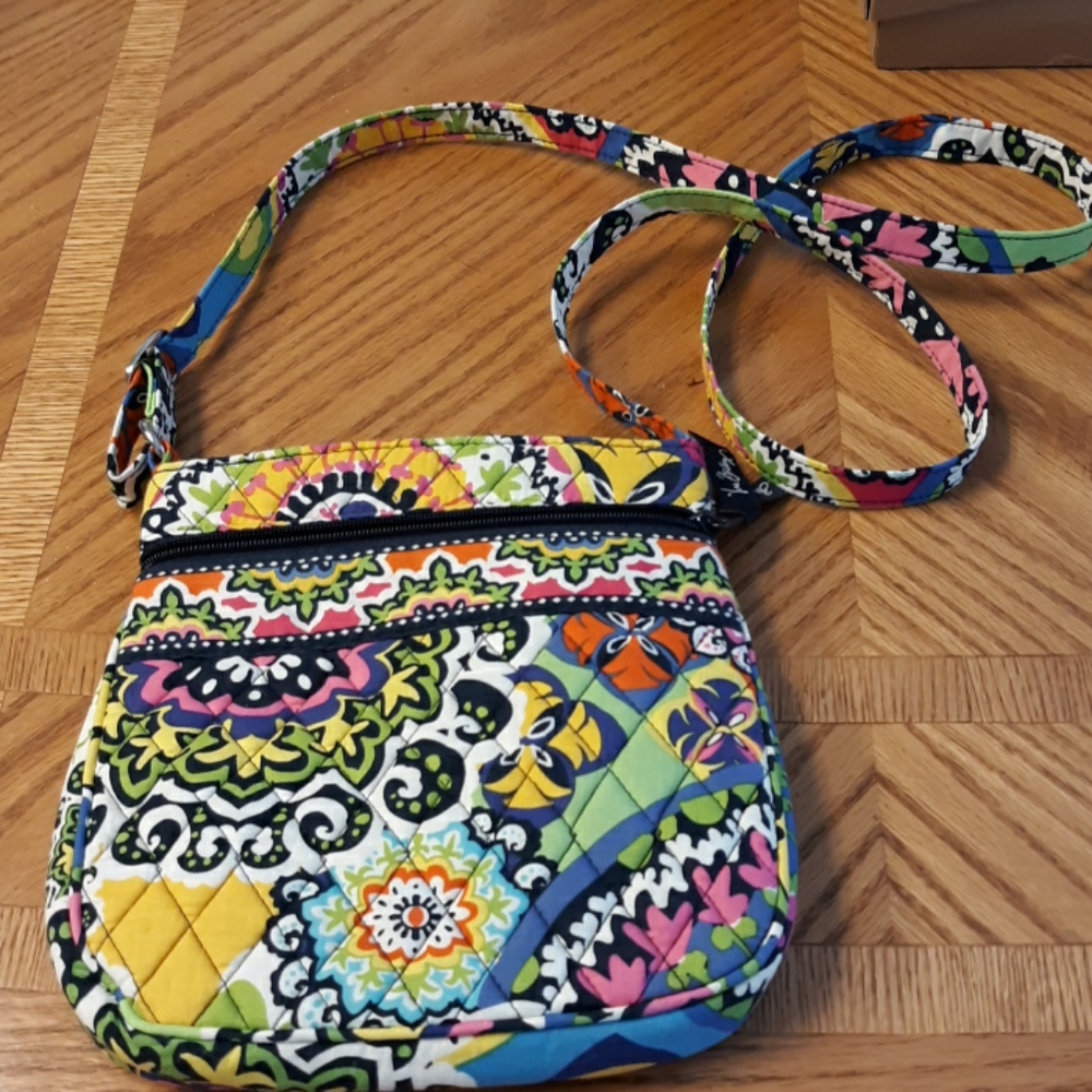 Vera Bradley cross body